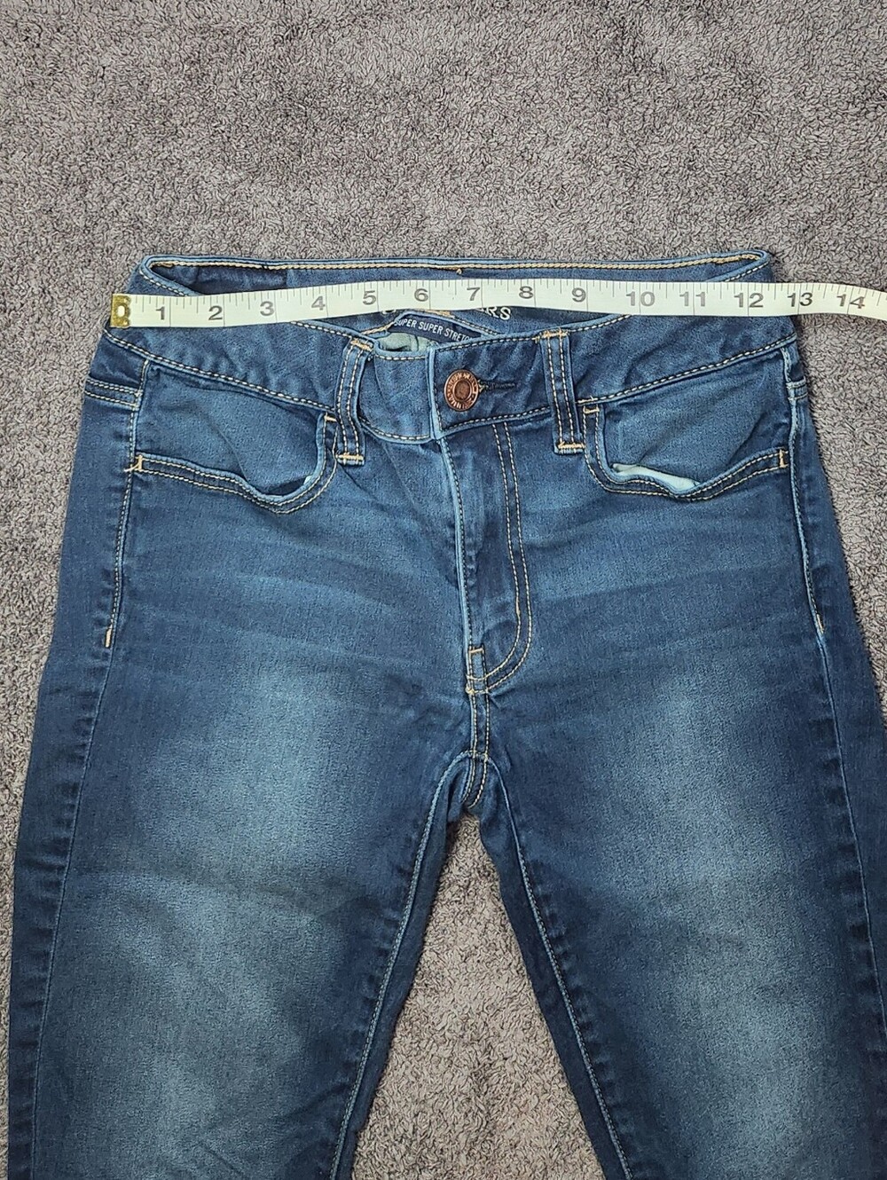 Dark Wash American Eagle Low-Rise Jeggings - Picture 6 of 16